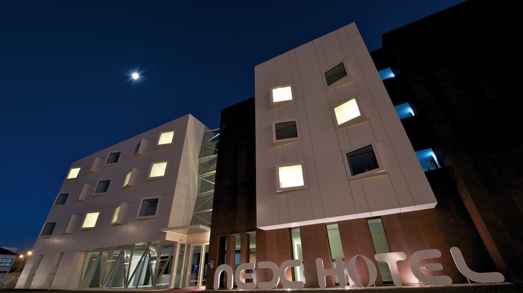 NexHotel