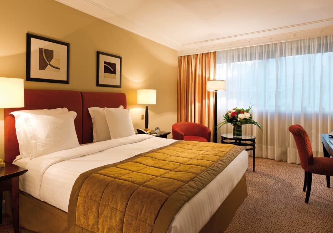 Warwick Paris
