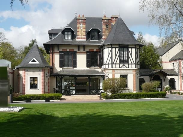 Champagne Convention Bureau