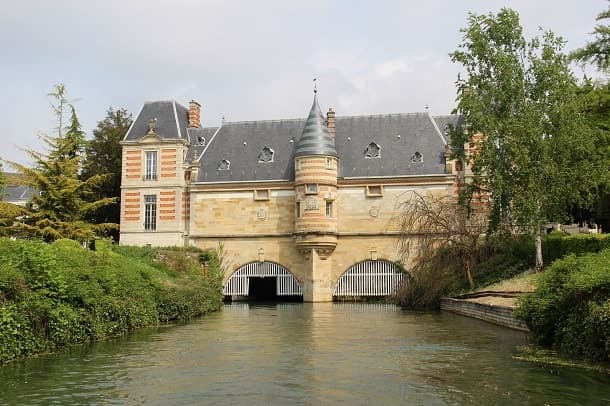 Champagne Convention Bureau