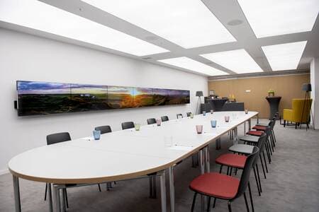 Laho Business Center