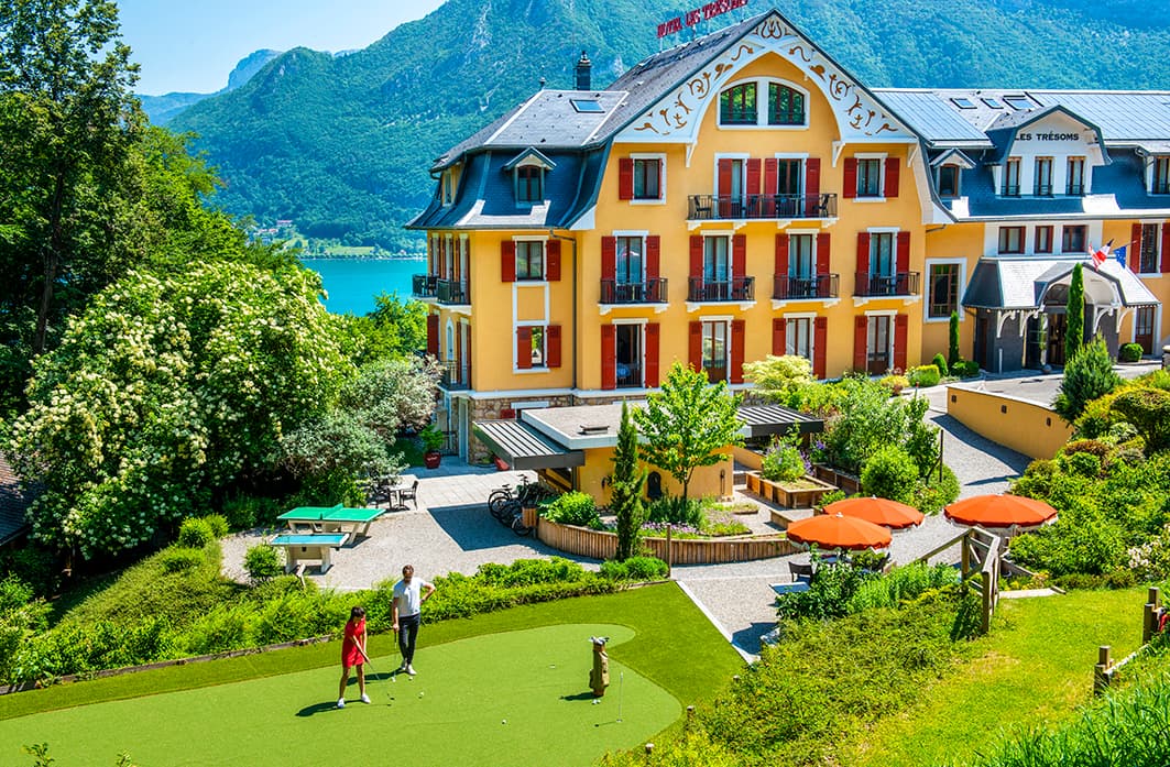 Les Trésoms Lake and Spa Resort