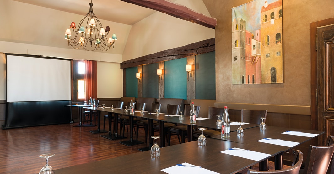 Aux Vieux Remparts – Hôtel-Spa-Restaurant