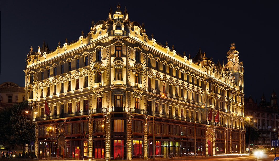 Buddha-Bar Hotel Budapest Klotild Palace