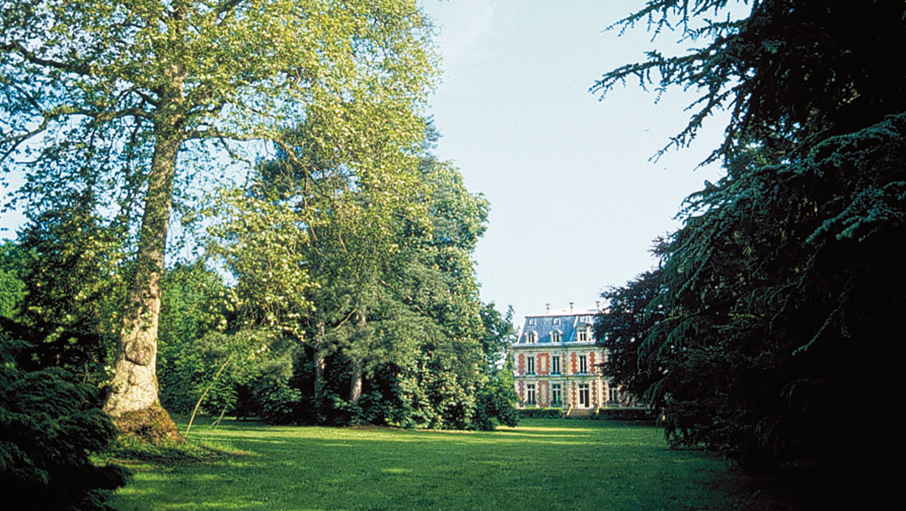 Château & Orangerie de Châtenay