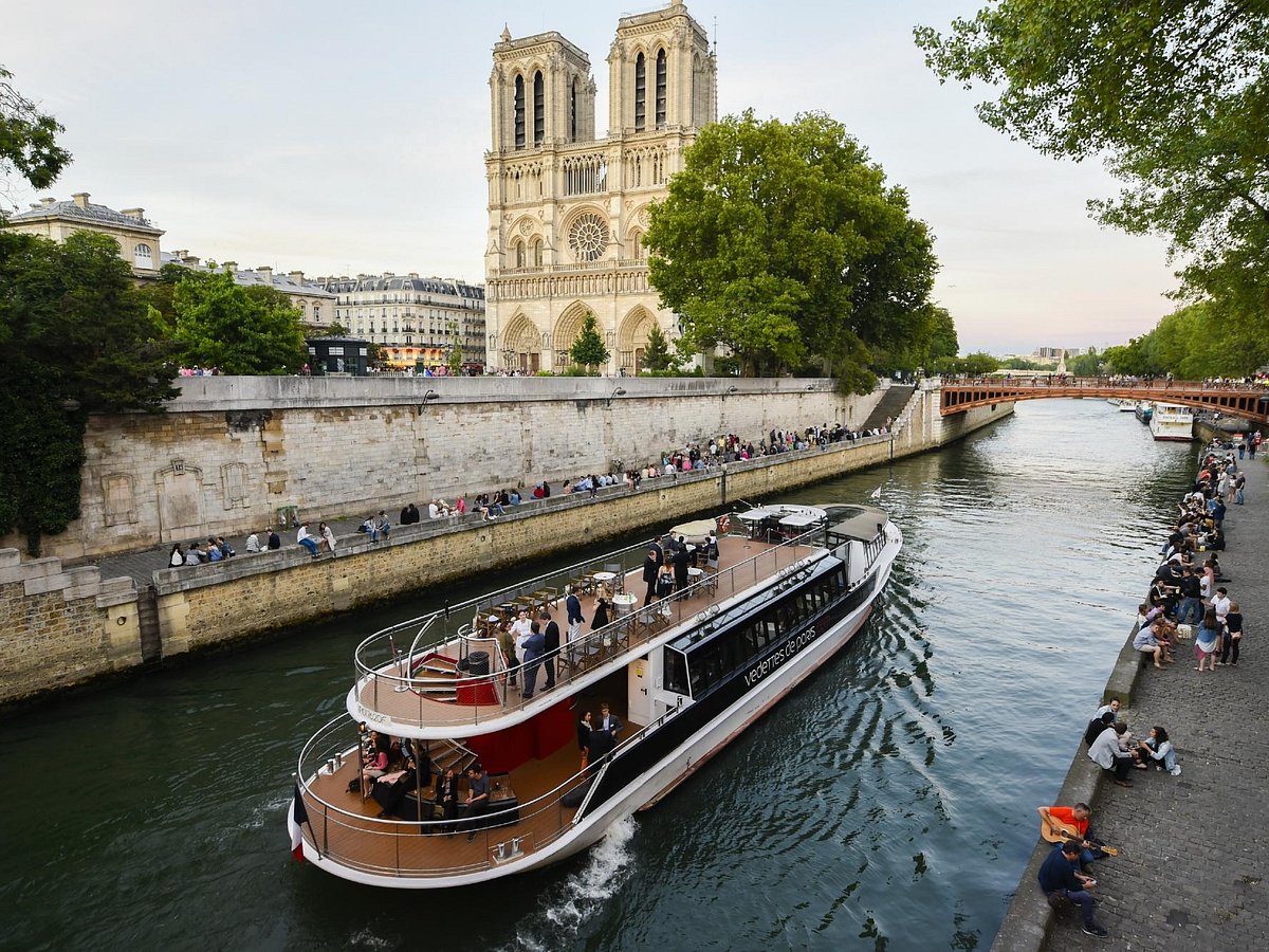 Les Vedettes de Paris