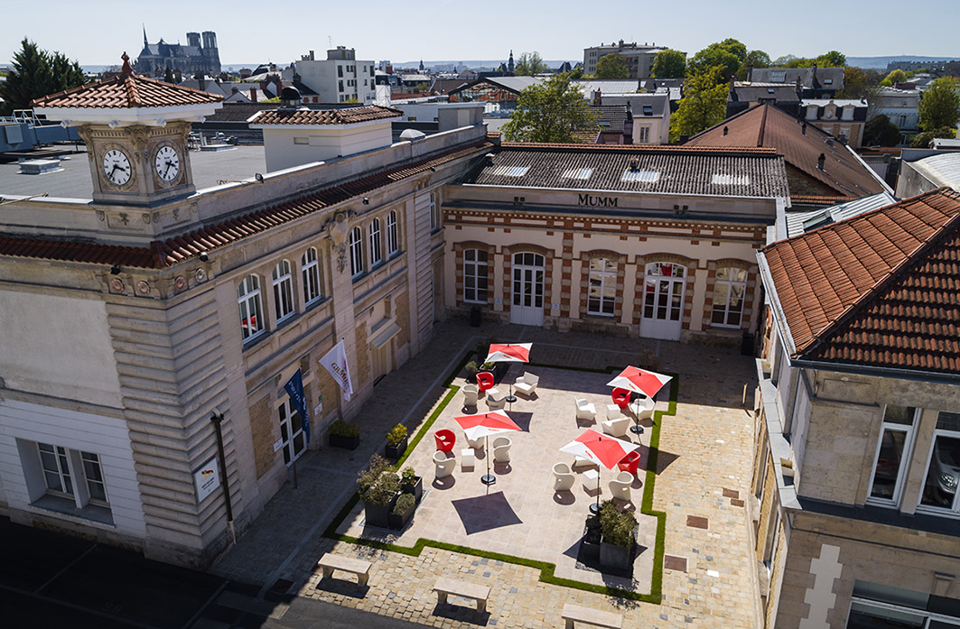 Maison Mumm