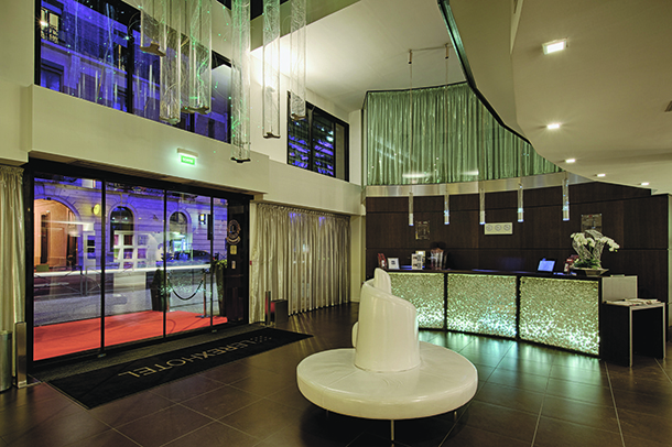 RexHotel