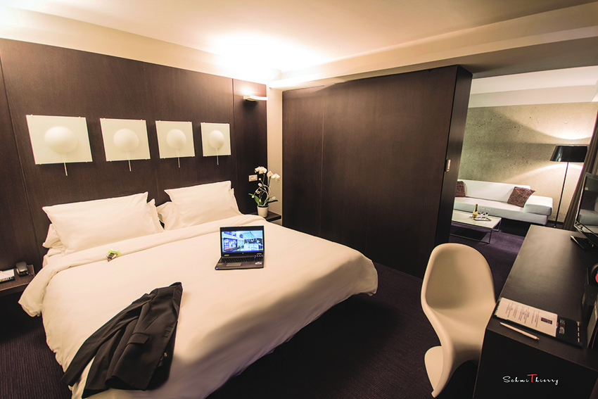 RexHotel